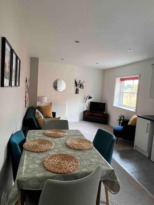 Town Centre Apartment With Parking Wallingford Eksteriør billede